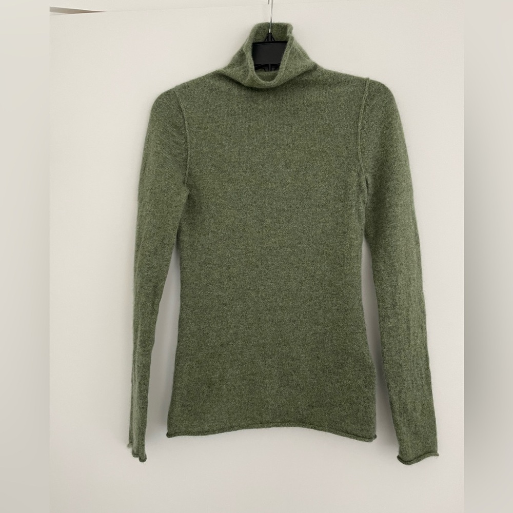 Nicole Miller Cashmere